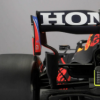 您现在可以购买MaxVerstappen赢得冠军的RedBullRB16B的比例复制品